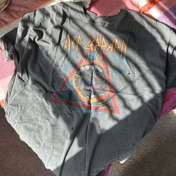 x3 tee bundle Urban Outfitters Oversized Band Tee - Picture 2 of 6